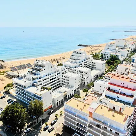 Cavalo Preto Luxury Beach Apartment By Golden Zenith Quarteira Exterior photo