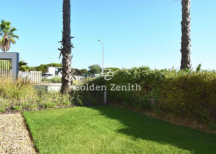 Cavalo Preto Luxury Beach Apartment By Golden Zenith