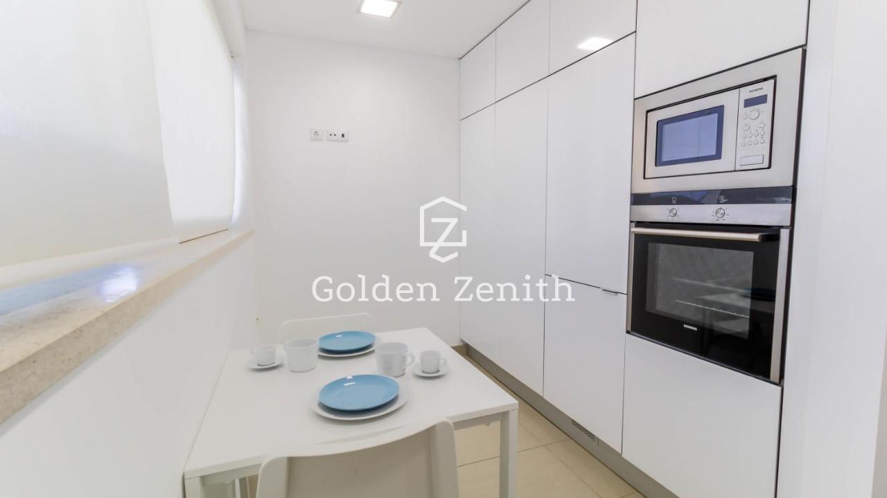 Cavalo Preto Luxury By Golden Zenith *